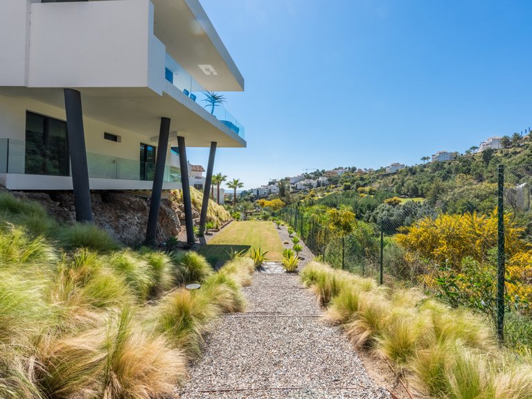 Villa for Sale in Marbella, Malaga 24