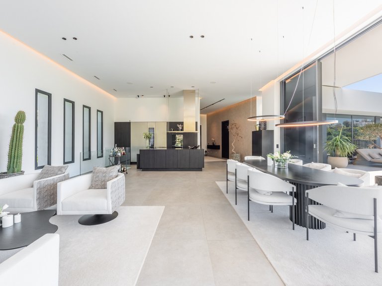 Villa for Sale in Marbella, Malaga 7
