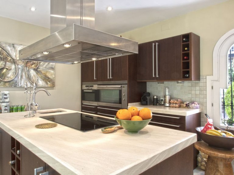 Villa for Sale in Marbella, Malaga 10
