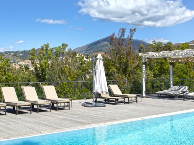 Villa for Sale in Marbella, Malaga 35