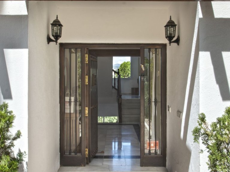 Villa for Sale in Marbella, Malaga 4