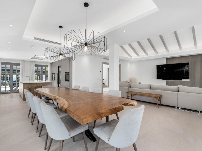 Villa for Sale in Marbella, Malaga 3