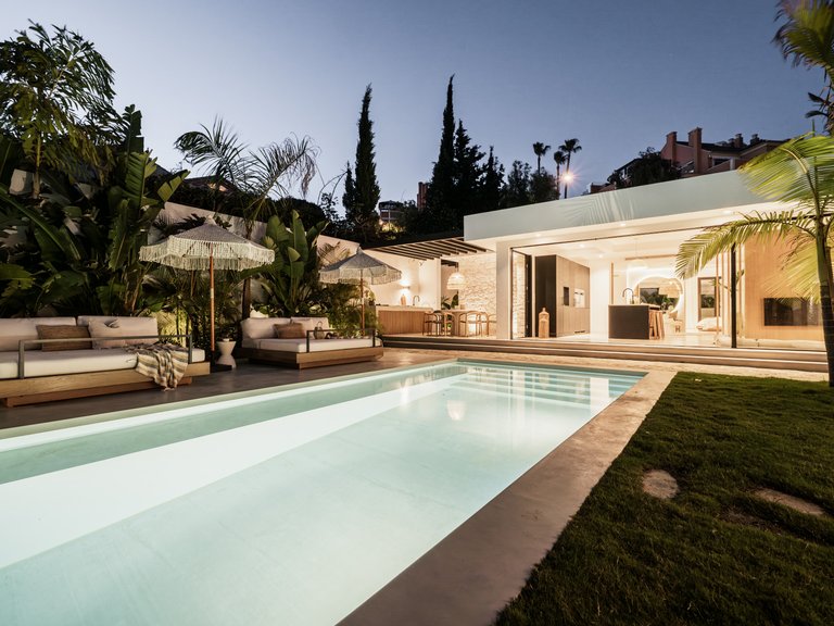 Villa for Sale in Marbella, Malaga 43