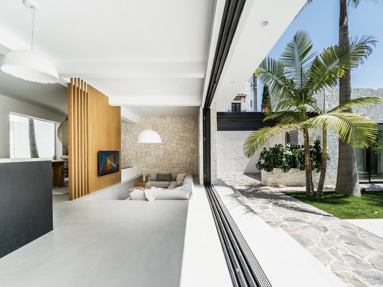 Villa for Sale in Marbella, Malaga 8