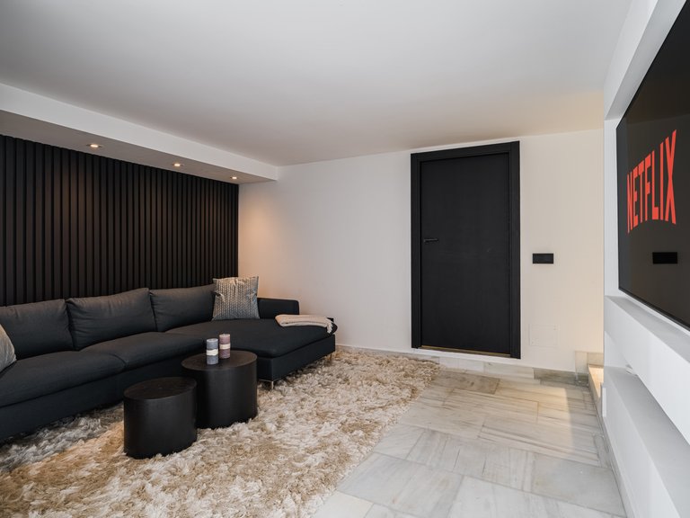 Villa for Sale in Marbella, Malaga 22