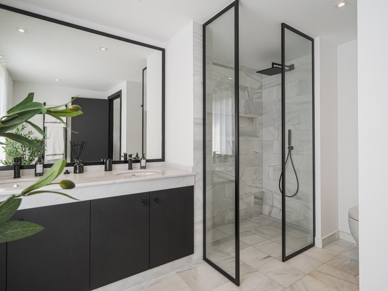 Villa for Sale in Marbella, Malaga 29
