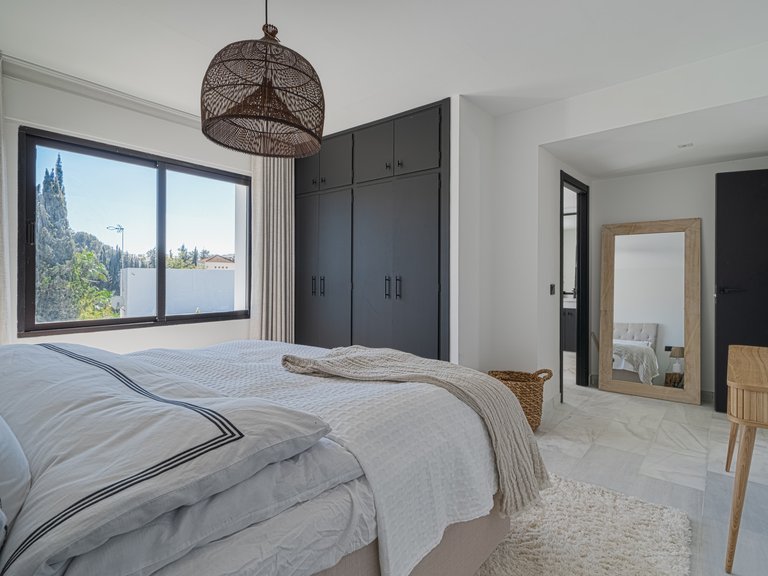 Villa for Sale in Marbella, Malaga 13