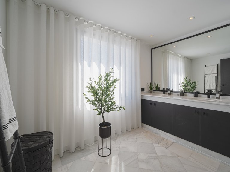 Villa for Sale in Marbella, Malaga 30