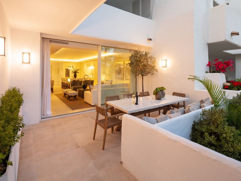 Apartment for Sale in Marbella, Malaga 23