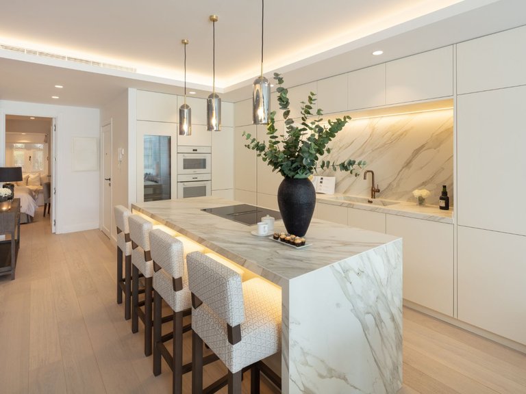 Apartment for Sale in Marbella, Malaga 32