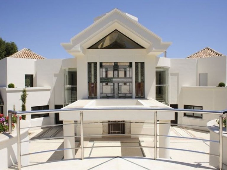 Villa for Sale in Marbella, Malaga 12