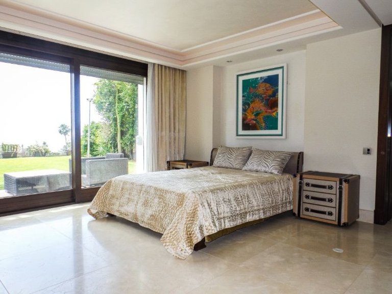 Villa for Sale in Marbella, Malaga 19