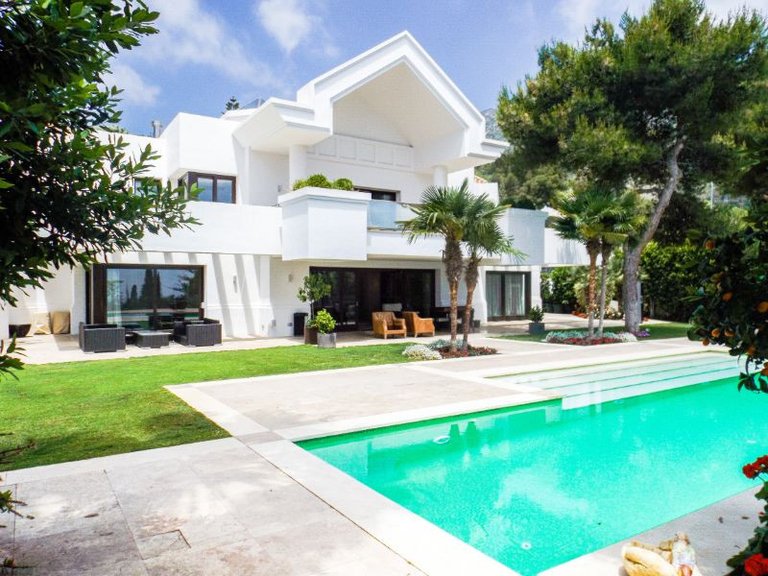 Villa for Sale in Marbella, Malaga 2