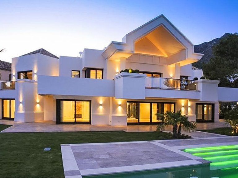 Villa for Sale in Marbella, Malaga 4