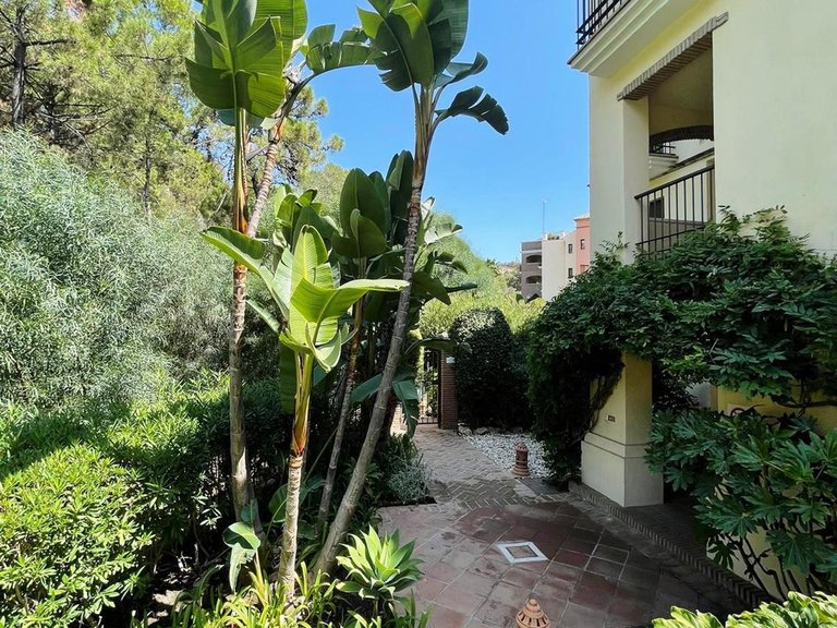 Apartment for Sale in Marbella, Malaga 24