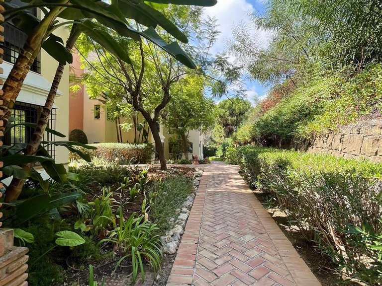 Apartment for Sale in Marbella, Malaga 23