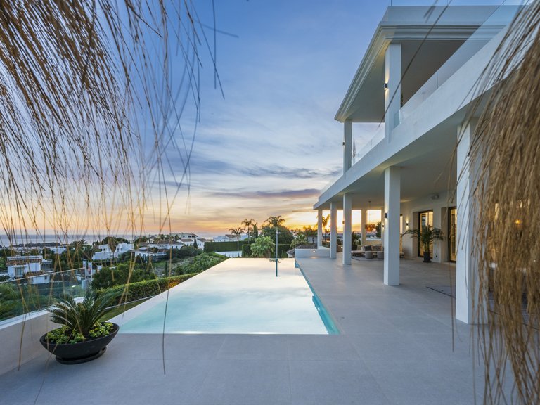 Villa for Sale in Marbella, Malaga 7