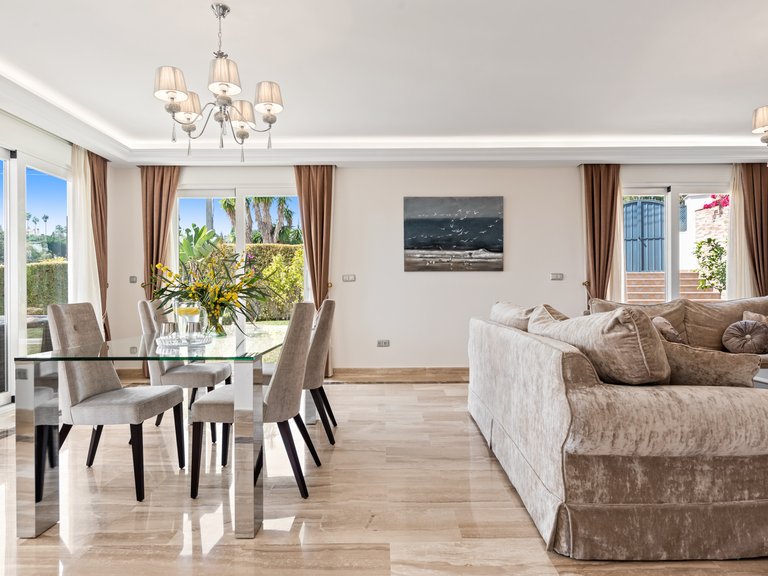 Villa for Sale in Marbella, Malaga 26