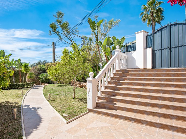 Villa for Sale in Marbella, Malaga 6