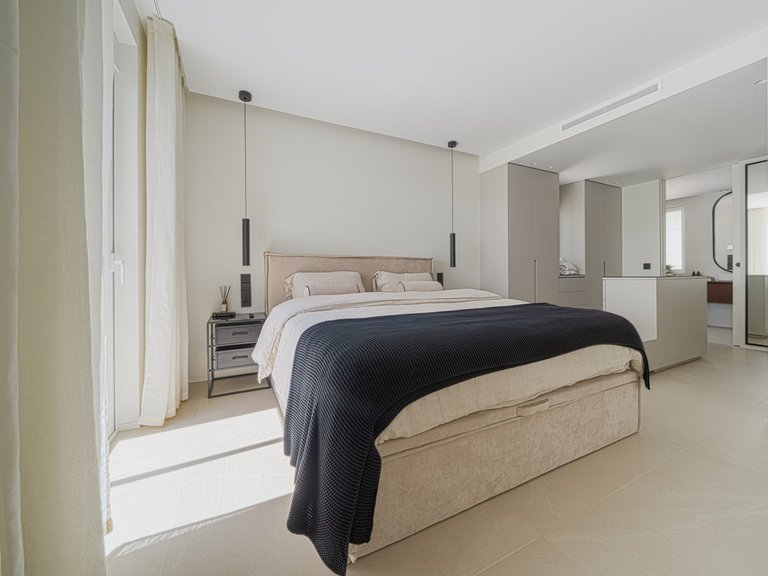 Apartment for Sale in Marbella, Malaga 11