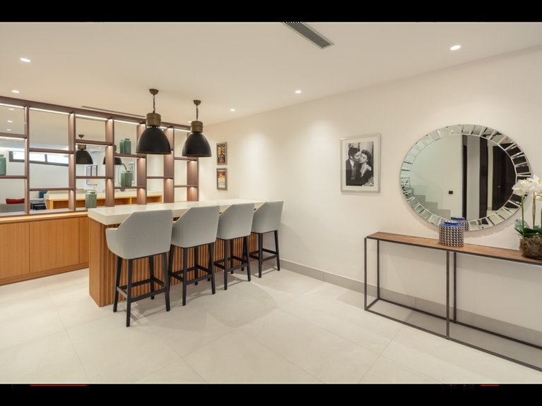 Apartment for Sale in Marbella, Malaga 17