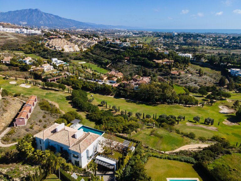 Villa for Sale in Marbella, Malaga 32