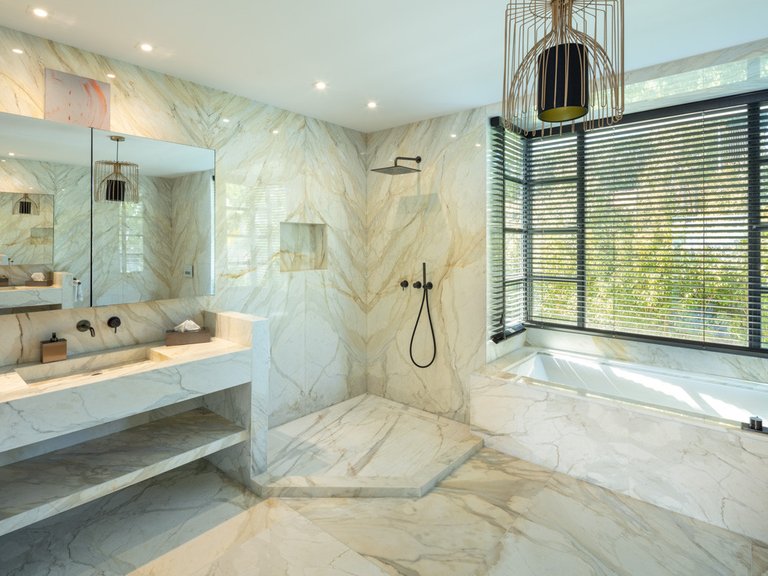 Villa for Sale in Marbella, Malaga 18