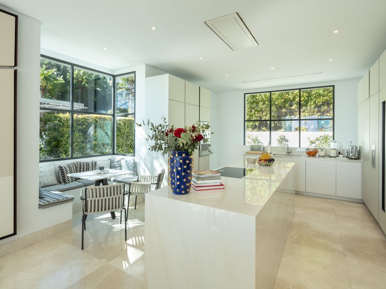 Villa for Sale in Marbella, Malaga 5