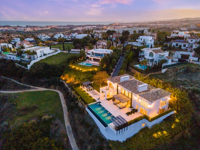 Villa for Sale in Marbella, Malaga 34