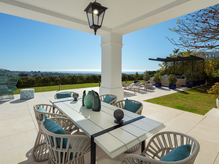 Villa for Sale in Marbella, Malaga 8