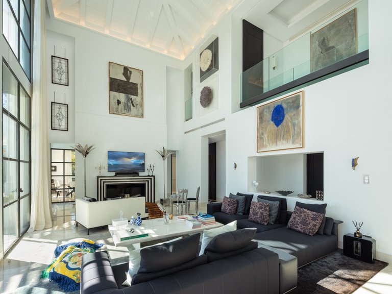 Villa for Sale in Marbella, Malaga 10