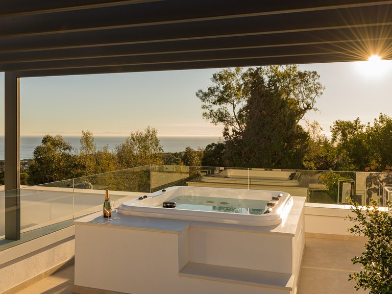 Villa for Sale in Marbella, Malaga 3