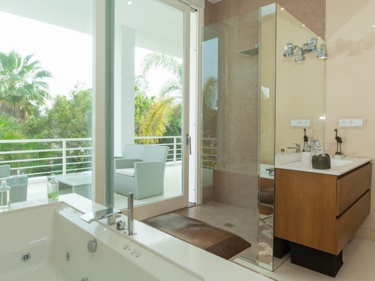 Villa for Sale in Marbella, Malaga 4