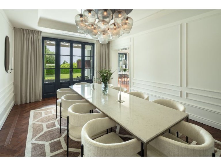Villa for Sale in Marbella, Malaga 11