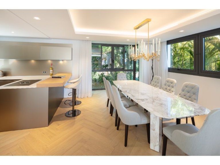 Villa for Sale in Marbella, Malaga 6