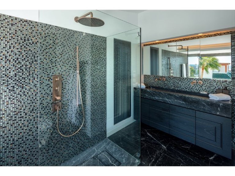 Villa for Sale in Marbella, Malaga 34