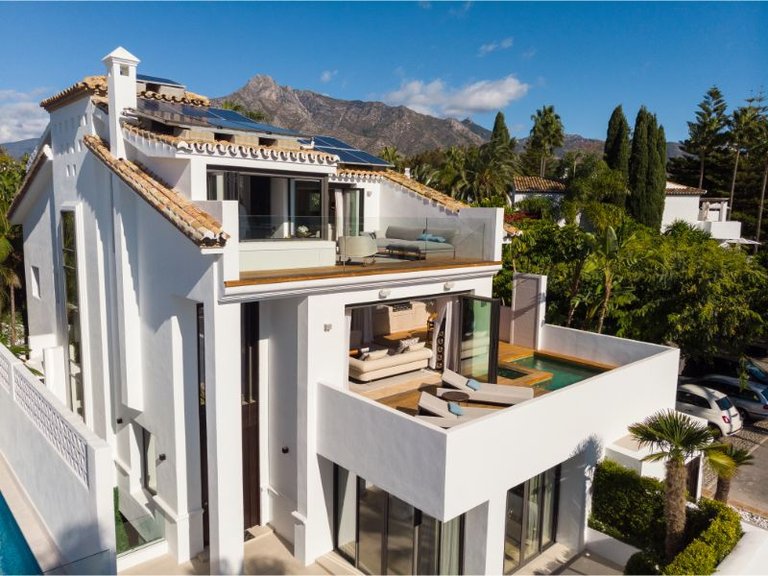 Villa for Sale in Marbella, Malaga 40