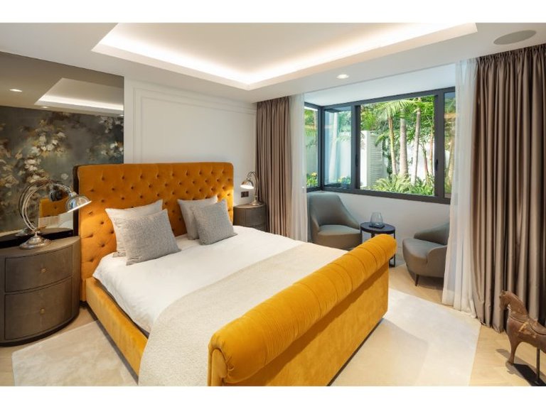 Villa for Sale in Marbella, Malaga 10