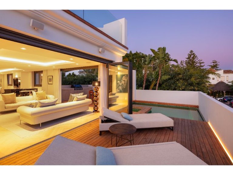 Villa for Sale in Marbella, Malaga 37