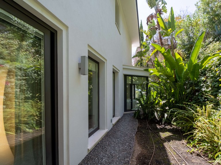 Villa for Sale in Marbella, Malaga 9