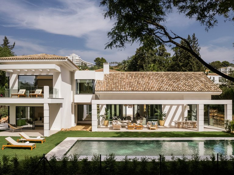Villa for Sale in Marbella, Malaga 31