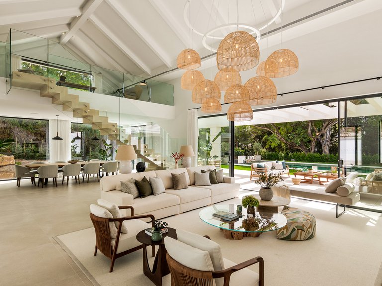 Villa for Sale in Marbella, Malaga 4