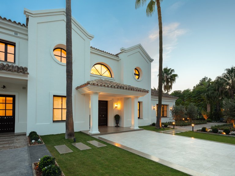 Villa for Sale in Marbella, Malaga 41