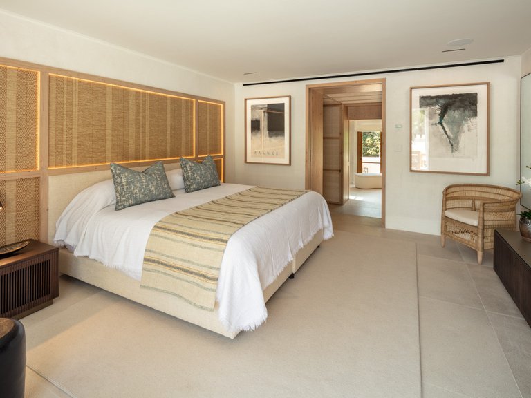 Villa for Sale in Marbella, Malaga 11