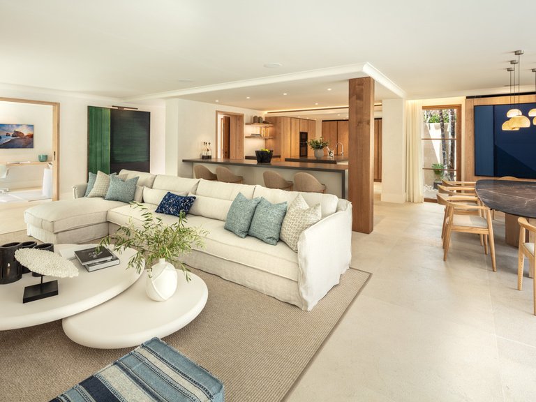 Villa for Sale in Marbella, Malaga 26