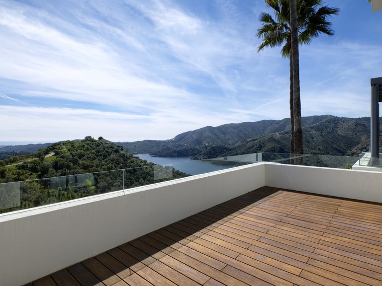 Villa for Sale in Marbella, Malaga 30