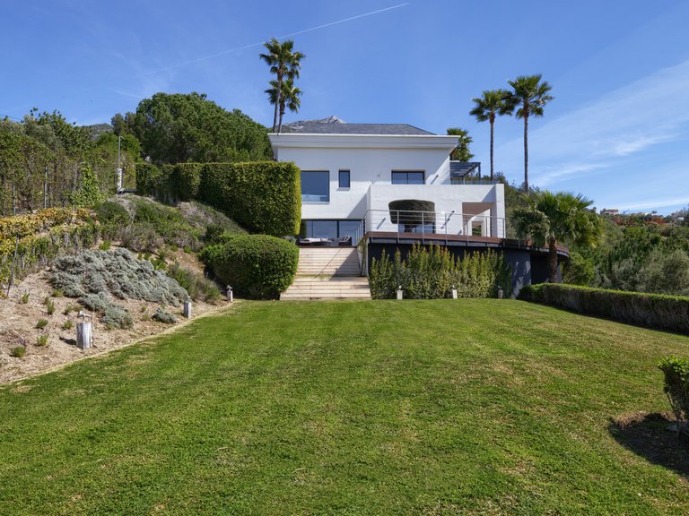 Villa for Sale in Marbella, Malaga 11