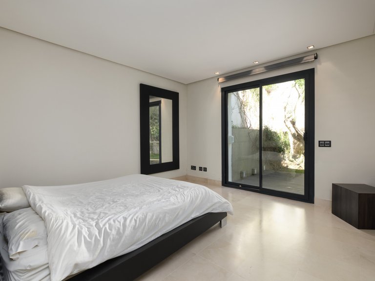 Villa for Sale in Marbella, Malaga 47