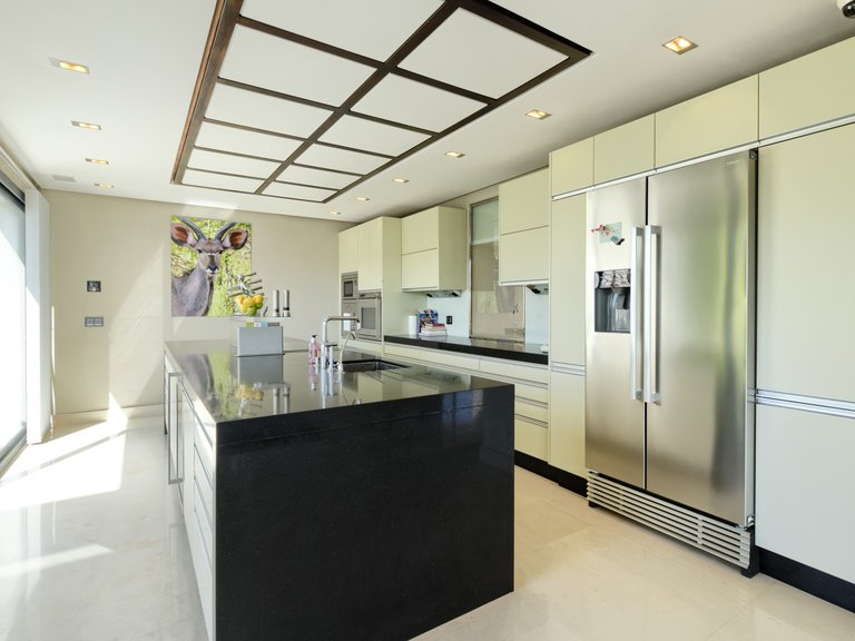 Villa for Sale in Marbella, Malaga 15