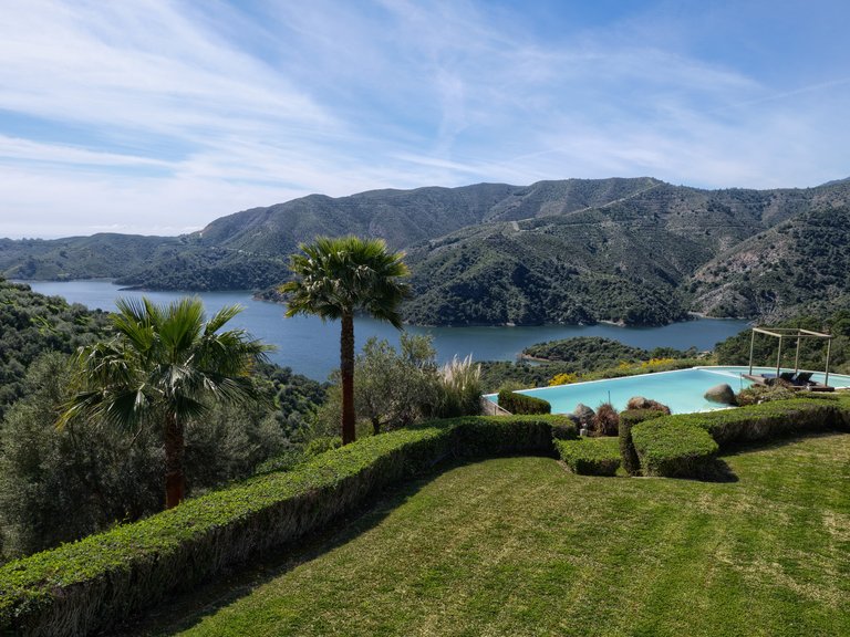 Villa for Sale in Marbella, Malaga 18